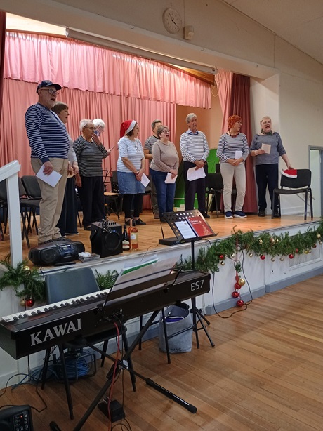 Shanty Singers at Christmas Party 24